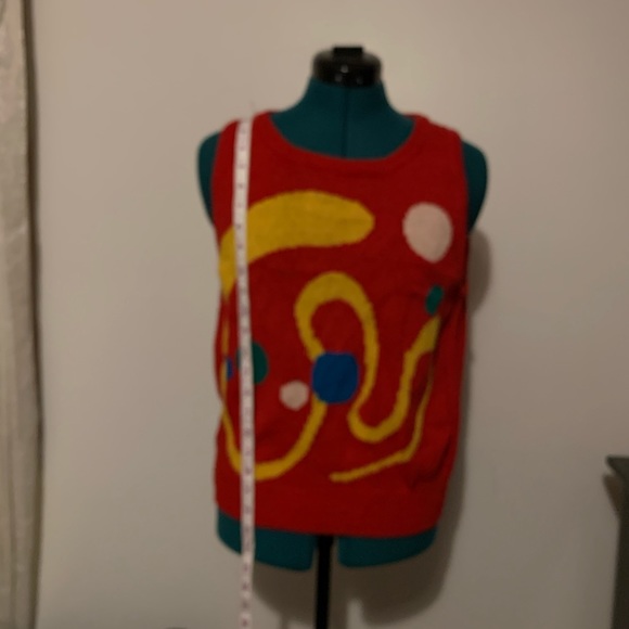 Knit de Ville. Sleeveless Sweater. - Picture 5 of 5